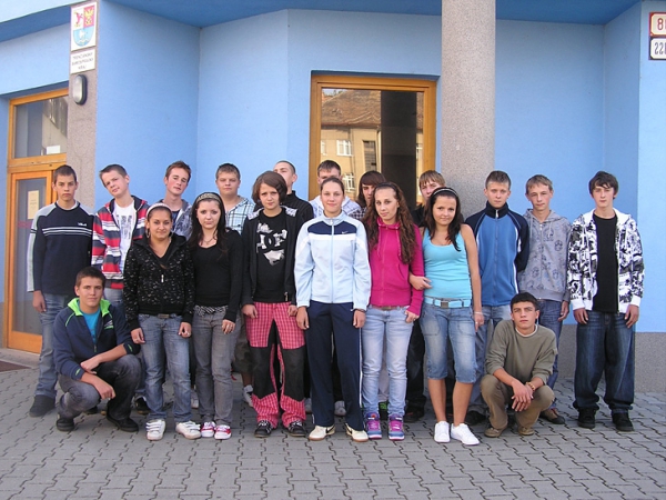 1.ET - hostinský, kaderník