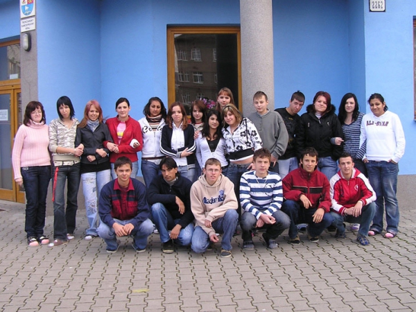 1.FT - kaderník, stolár